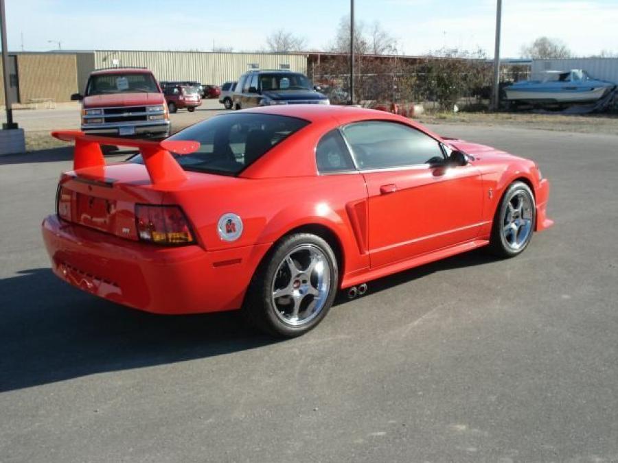  Ford Mustang Cobra R 2008 года  (фото 2 из 24)